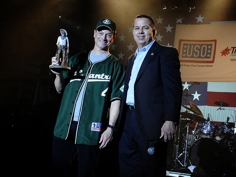Joe Aldaz with Gary Sinise